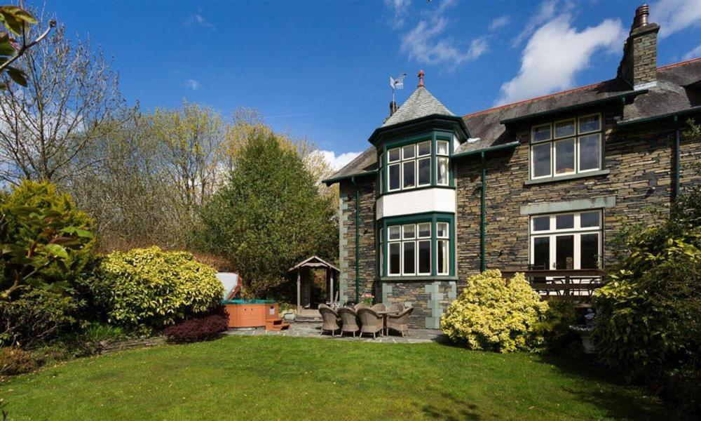 Bracken Howe Villa Ambleside Exterior photo